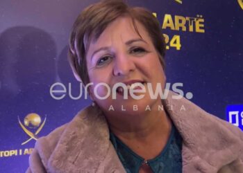 Flet nëna e Gjimshitit: U gëzuam shumë për çmimin, Berati është i fortë