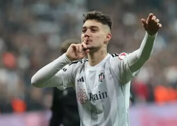Muçi kërkon ta nis vitin me gol, talenti shqiptar gradohet titullar në ndeshjen e kampionatit