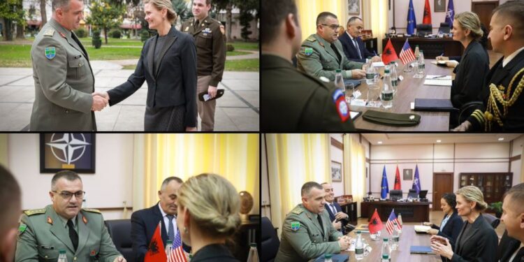 E Ngarkuara me Punë Nancy VanHorn takohet me Shefin e Shtabit të FA: SHBA, krenare me aleatin e NATO-s