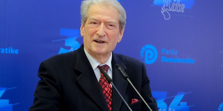 Berisha porosi strukturave të PD: Beteja jonë, të regjistrojmë secilin prej tyre! Përdorini çdo lidhje që keni për…