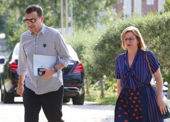 Arrestimi i kryebashkiakut Erion Veliaj, SPAK zbulon emrin e deputetes së PS nën hetim: Tentoi të pengojë zbulimin e….