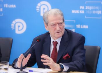 Berisha flet për procesin e primareve: Më demokratiku! Nga krahu tjetër përcaktohen me valixhe me para