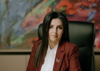 Enslemvera Zake: Politika nuk është art i pushtetit, por i shërbimit, kandidon sërish për Qarkun e Korçës